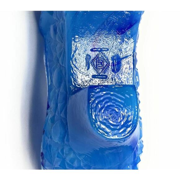 Daisy Bow Tie Button Shoe Boyd Glass 1999 Peacock Cobalt Swirl Slag - Picture 8 of 8